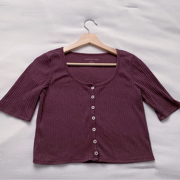 AEO Ribbed Button Down Crop Top - Picture 3 of 9